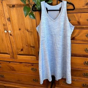 Mondetta built in bra stretchy travel dress